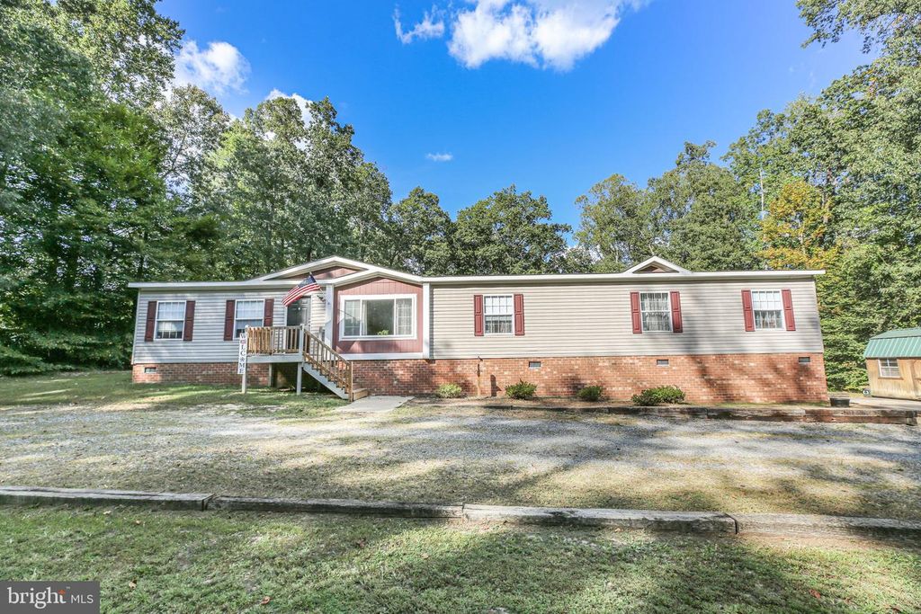 14301 LESTER LN, Milford, VA 22514