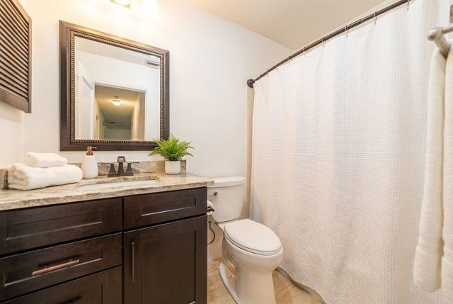 111 Lobelia Rd, St Augustine, FL 32086