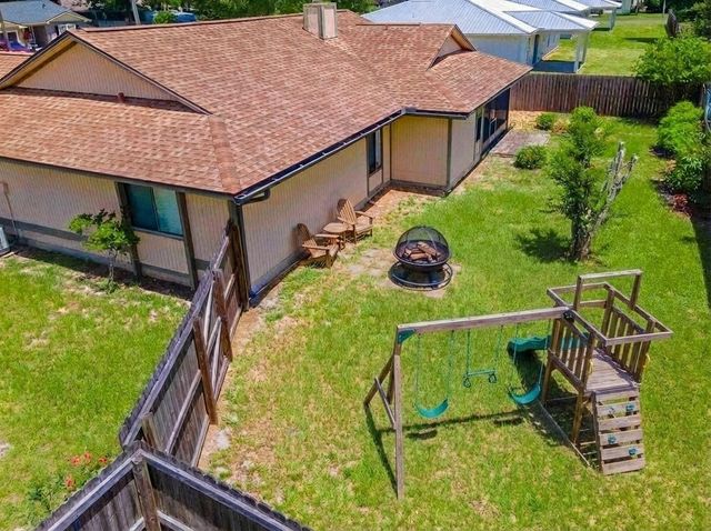 111 Lobelia Rd, St Augustine, FL 32086