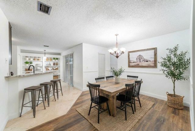 111 Lobelia Rd, St Augustine, FL 32086