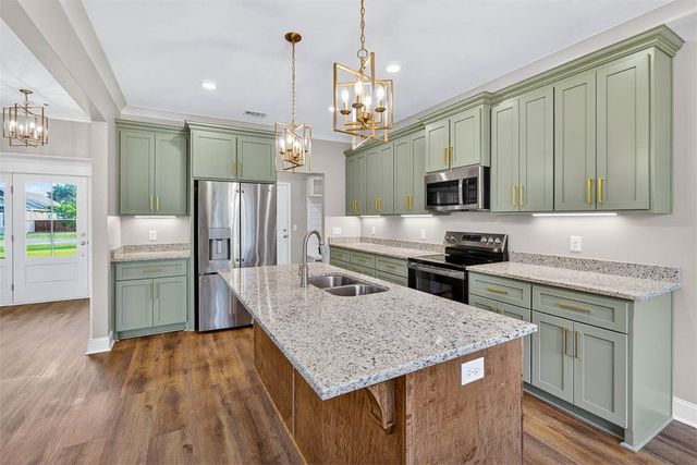 77 Silver Bluff Drive, Brunswick, GA 31523