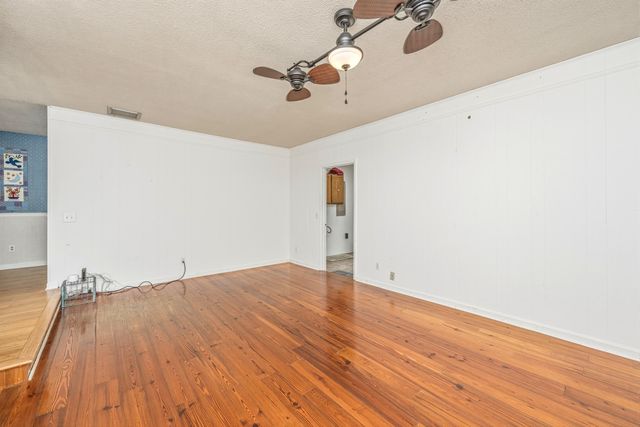 1059 S Shem Drive, Mount Pleasant, SC 29464