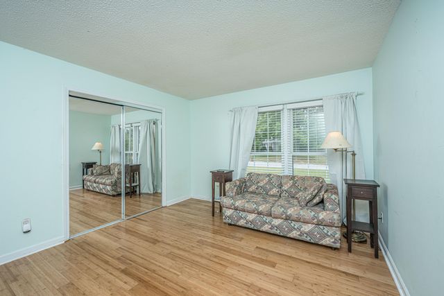 1059 S Shem Drive, Mount Pleasant, SC 29464