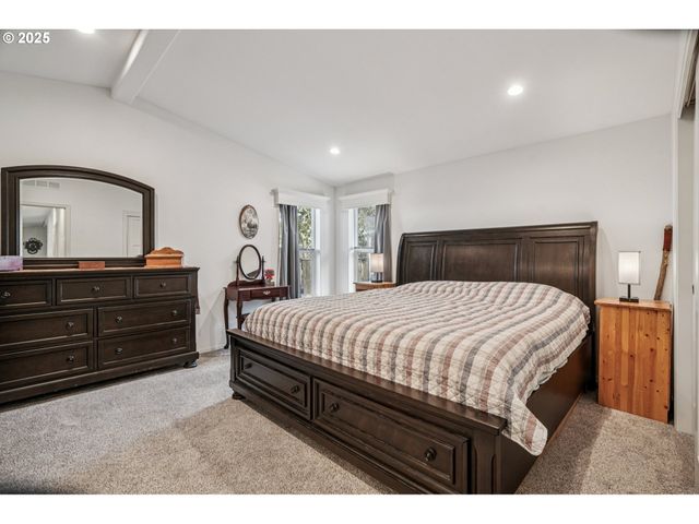 1999 JANSEN Way 16, Woodburn, OR 97071