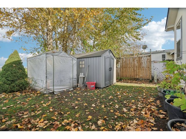 1999 JANSEN Way 16, Woodburn, OR 97071