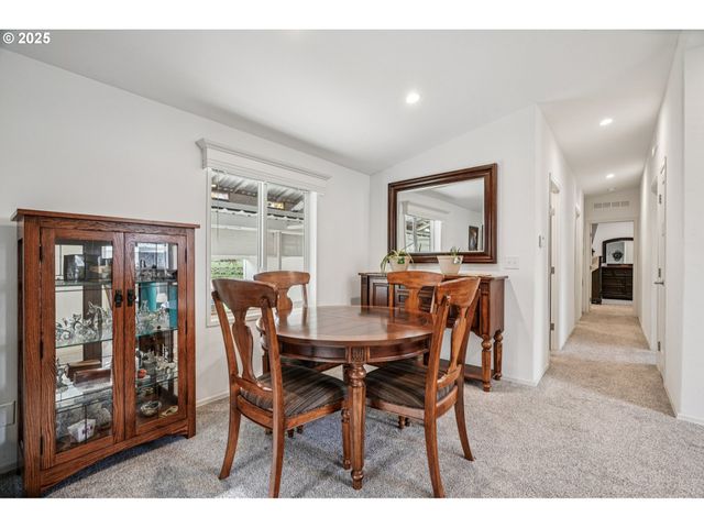 1999 JANSEN Way 16, Woodburn, OR 97071