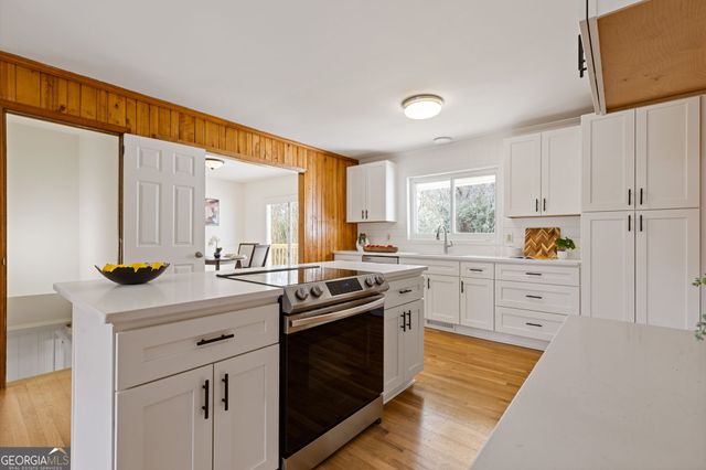 454 Jo Ann Drive, Marietta, GA 30067