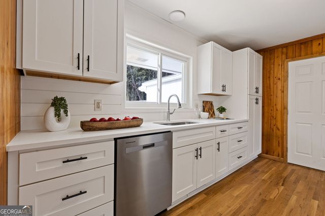 454 Jo Ann Drive, Marietta, GA 30067