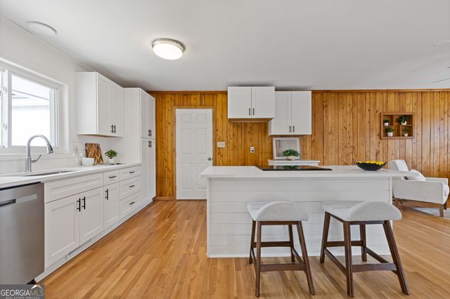 454 Jo Ann Drive, Marietta, GA 30067