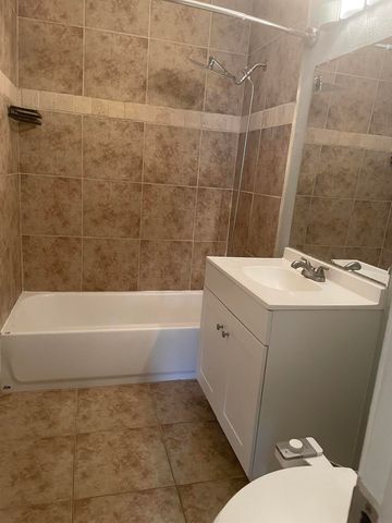 422 Chama Street NE, Albuquerque, NM 87108