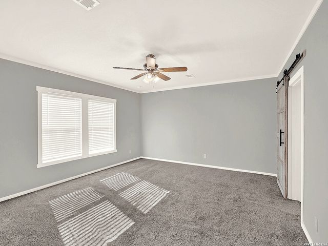 112 County Road 158, Floresville, TX 78114