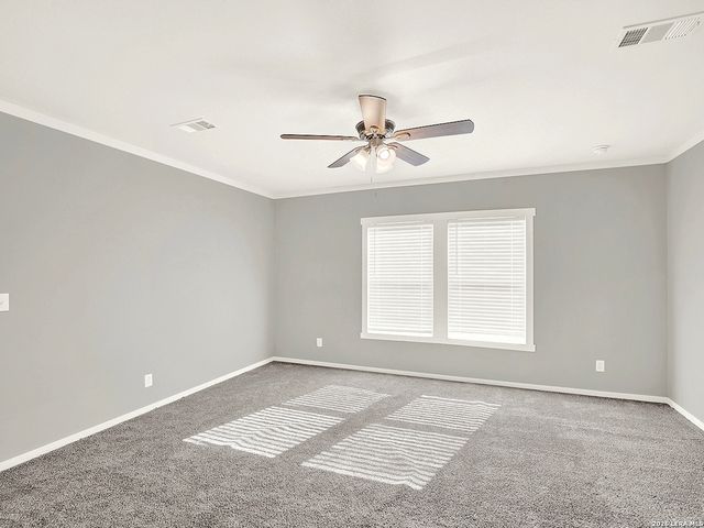 112 County Road 158, Floresville, TX 78114