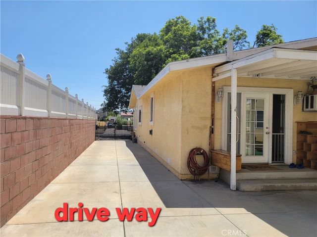 3323 Larga, Los Angeles, CA 90039