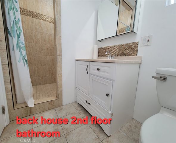 3323 Larga, Los Angeles, CA 90039