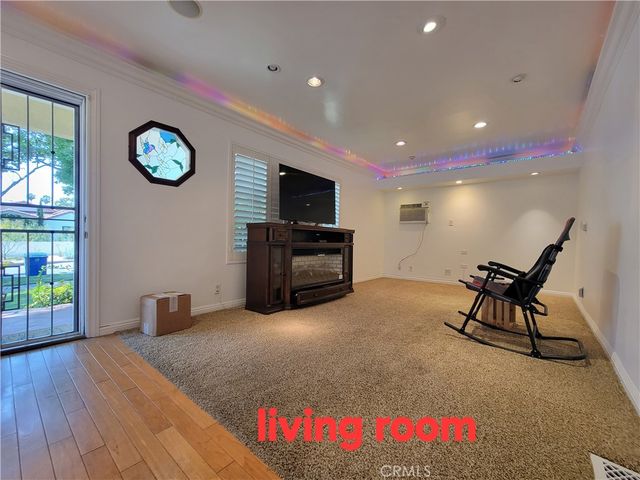 3323 Larga, Los Angeles, CA 90039