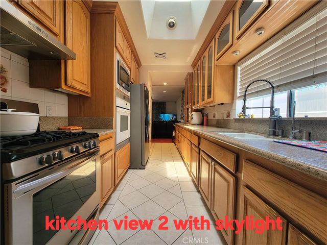 3323 Larga, Los Angeles, CA 90039