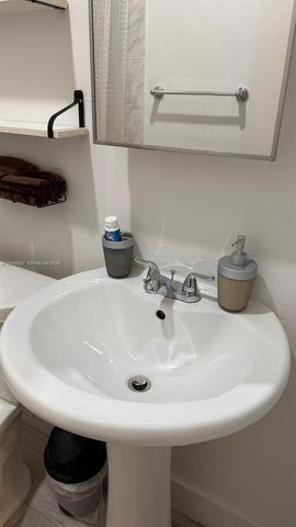 3422 SW 25th St, Miami, FL 33133