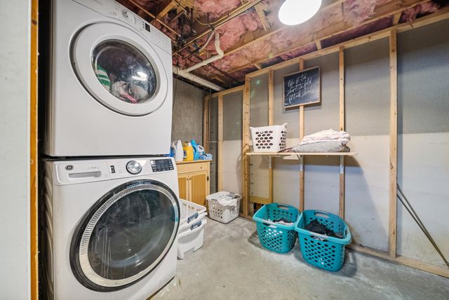 6 Donna Drive, Pembroke, NH 03275