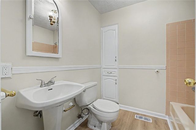 650 W Broadway Street, Tipp City, OH 45371