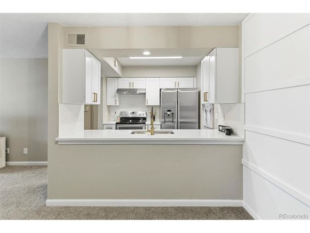 459 Wright St 305, Lakewood, CO 80228
