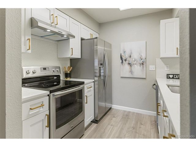 459 Wright St 305, Lakewood, CO 80228