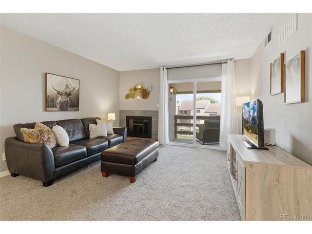 459 Wright St 305, Lakewood, CO 80228