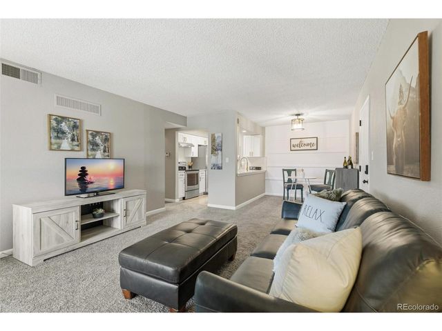 459 Wright St 305, Lakewood, CO 80228
