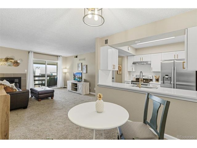 459 Wright St 305, Lakewood, CO 80228
