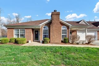 6906 River Wind Dr, Louisville, KY 40258