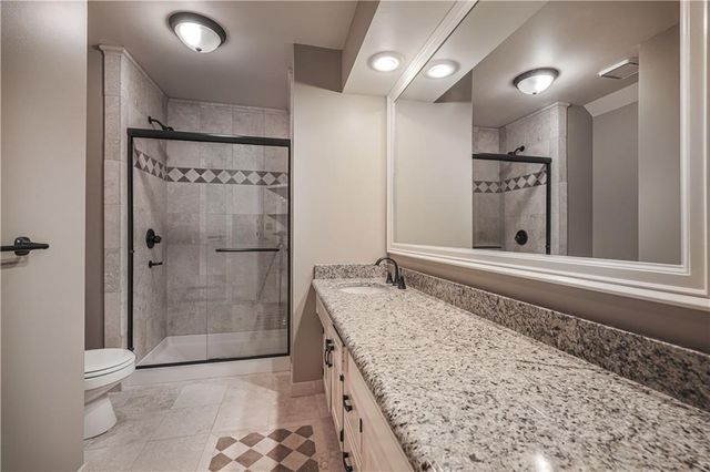 2305 W 127th Street, Leawood, KS 66209