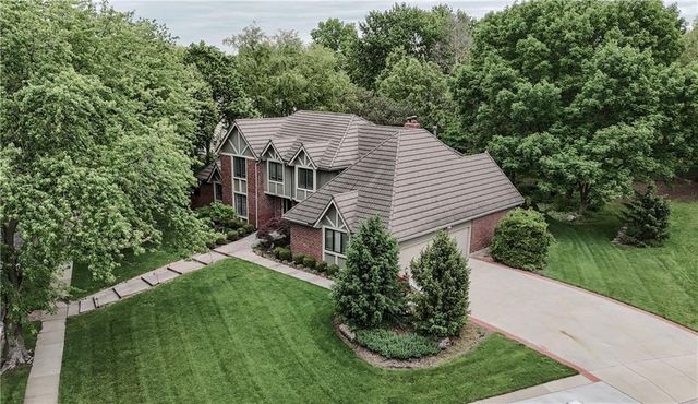 2305 W 127th Street, Leawood, KS 66209