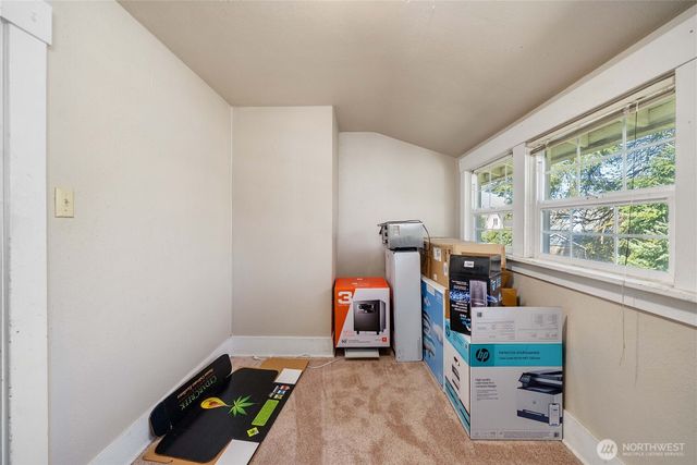 935 S Sprague Avenue, Tacoma, WA 98405