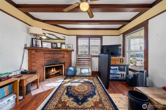 935 S Sprague Avenue, Tacoma, WA 98405