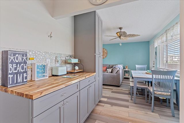 4460 IRONWOOD CIRCLE 403A, Bradenton, FL 34209