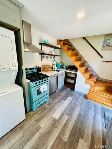 53 Liberty Street A, Madison, CT 06443