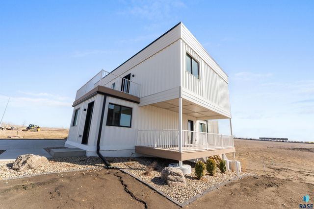 1901 E Wallin Cir, Sioux Falls, SD 57104