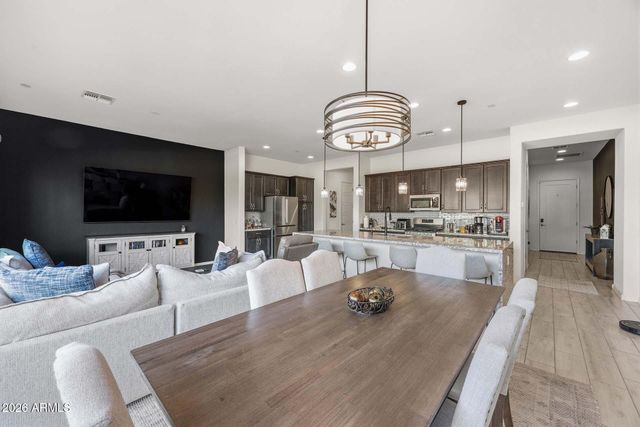 1912 W KINFIELD Trail, Phoenix, AZ 85085