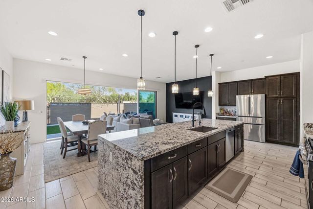 1912 W KINFIELD Trail, Phoenix, AZ 85085