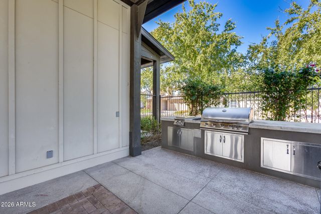 1912 W KINFIELD Trail, Phoenix, AZ 85085