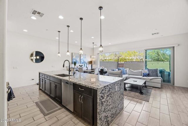 1912 W KINFIELD Trail, Phoenix, AZ 85085