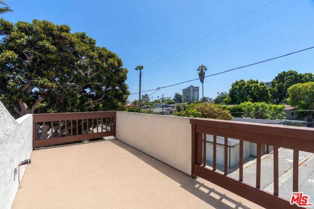 3113 Thatcher Avenue, Marina Del Rey, CA 90292