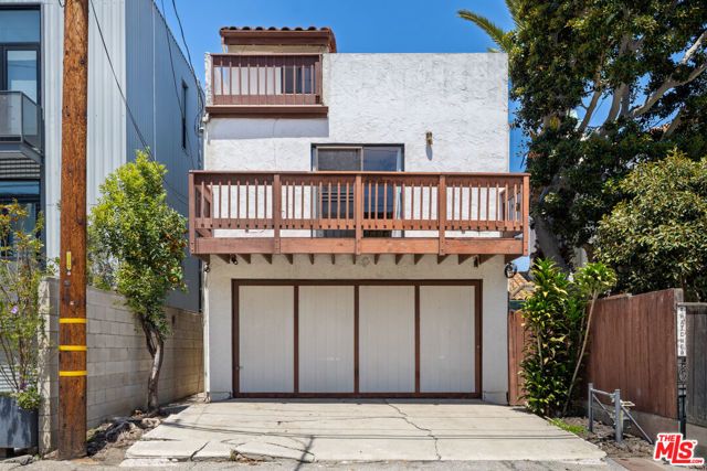 3113 Thatcher Avenue, Marina Del Rey, CA 90292