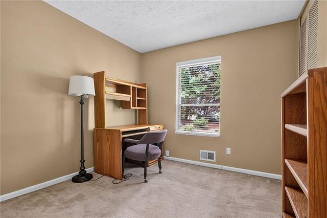 9640 Pine Thicket Way, Roswell, GA 30075