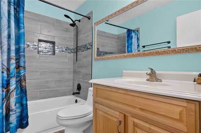 9640 Pine Thicket Way, Roswell, GA 30075