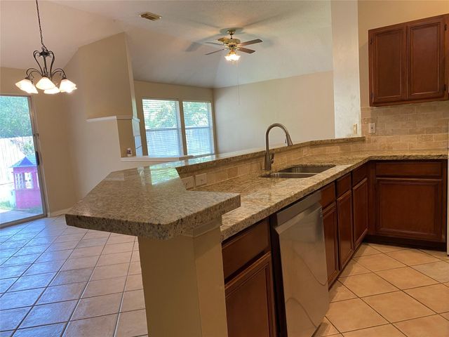 4401 Egret Drive, Seabrook, TX 77586