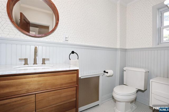 150 Niagara Street, Dumont, NJ 07628