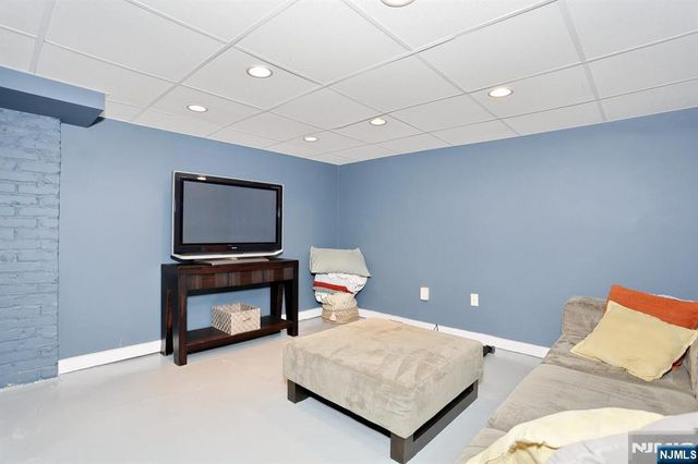 150 Niagara Street, Dumont, NJ 07628