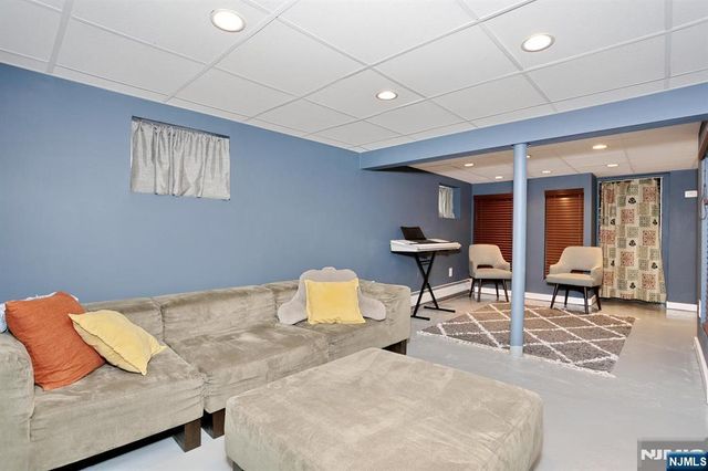 150 Niagara Street, Dumont, NJ 07628