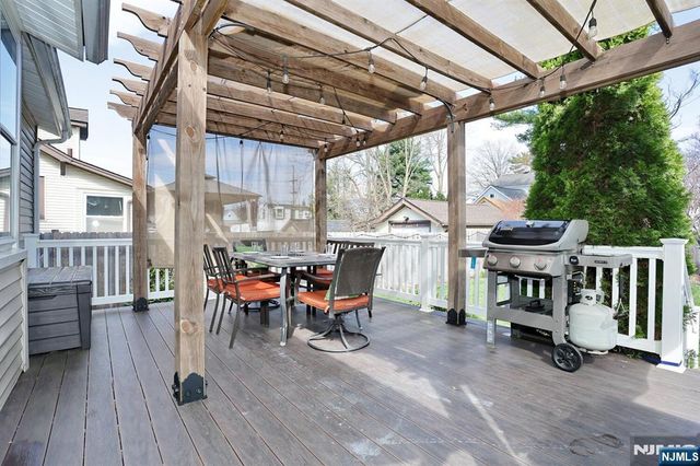 150 Niagara Street, Dumont, NJ 07628