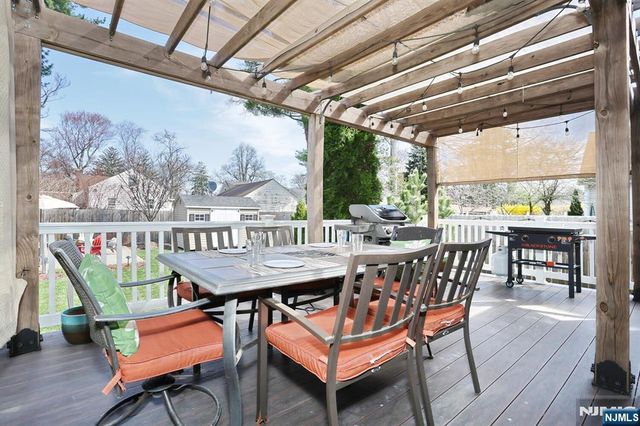 150 Niagara Street, Dumont, NJ 07628